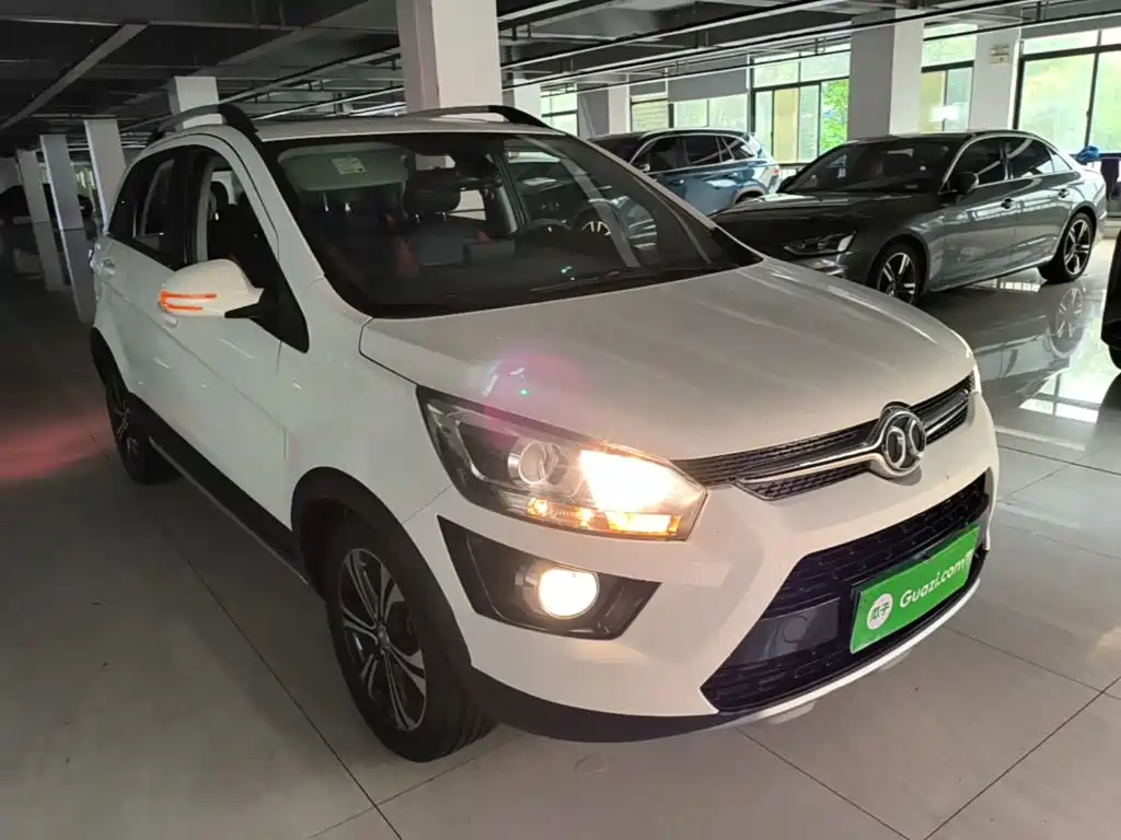 BAIC Senova X25 2017