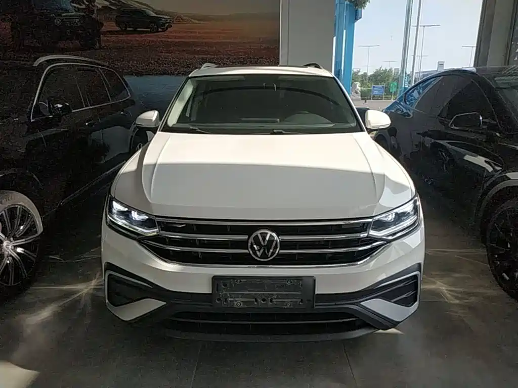 Volkswagen Tiguan L 2023