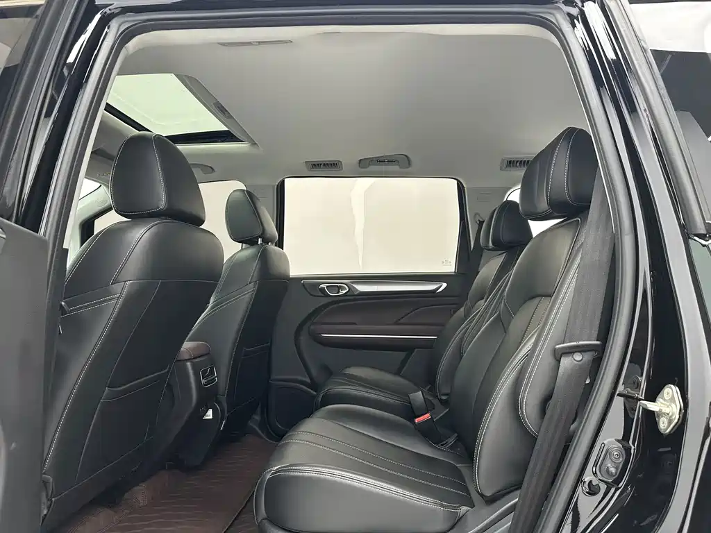 GAC Trumpchi M6 2022 — фото 6