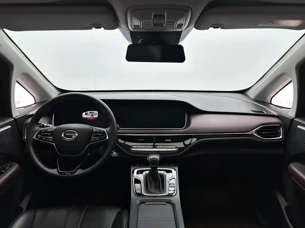 GAC Trumpchi M6 2022 — фото 7