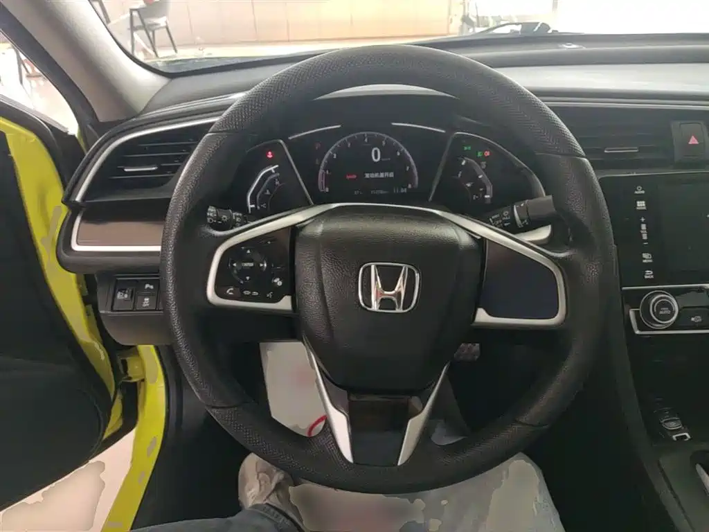 Honda Civic 2020 — фото 11