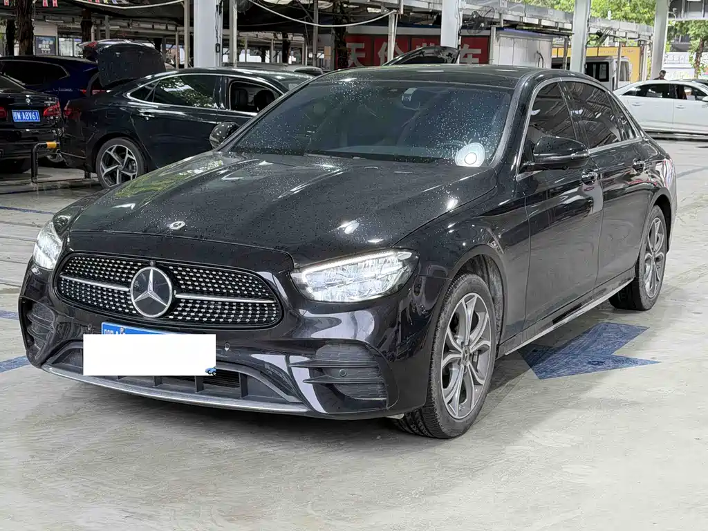 Mercedes-Benz E-Class 2022