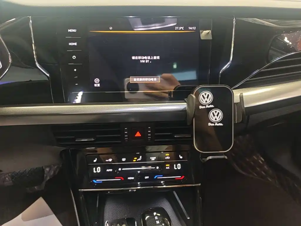 Volkswagen Passat 2023 — фото 13