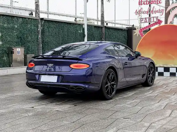 Bentley Continental 2022