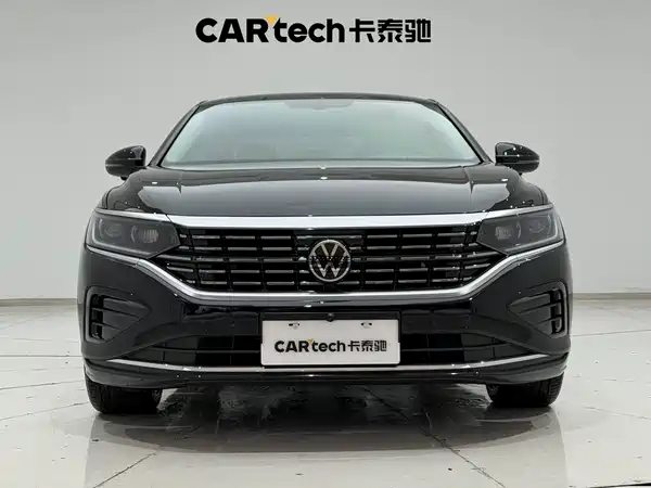 Volkswagen Passat 2024