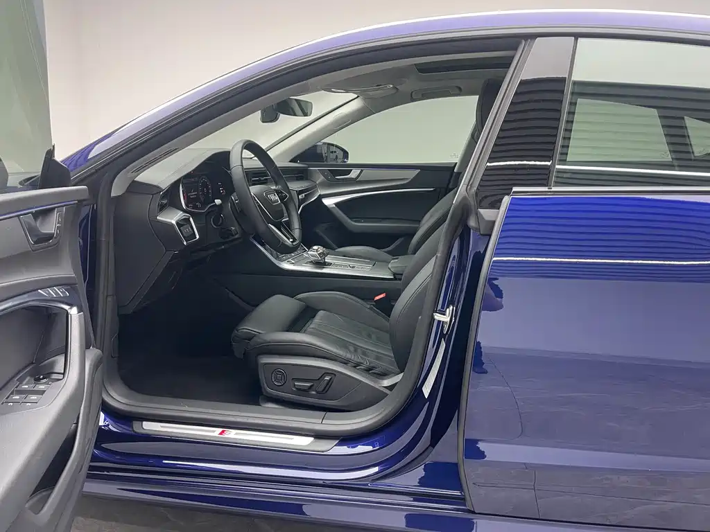 Audi A7 2021 — фото 16