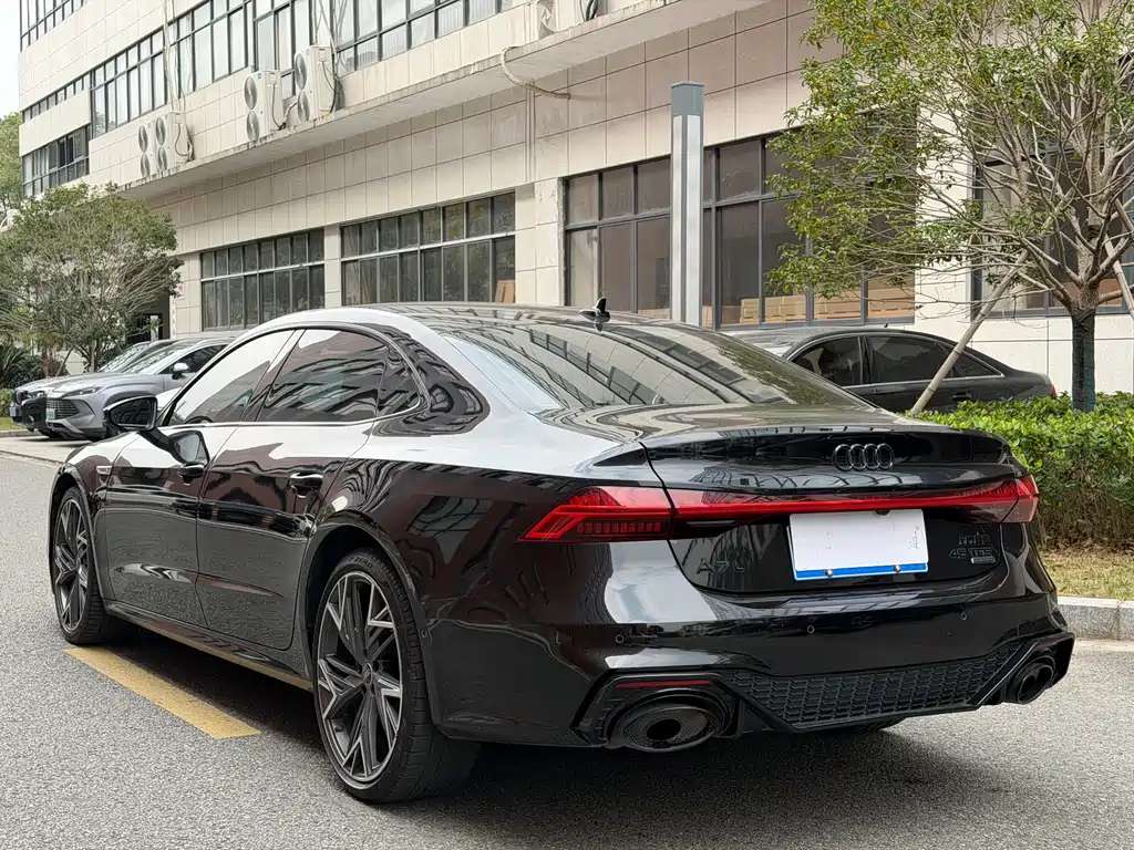 Audi A7L 2022 — фото 15
