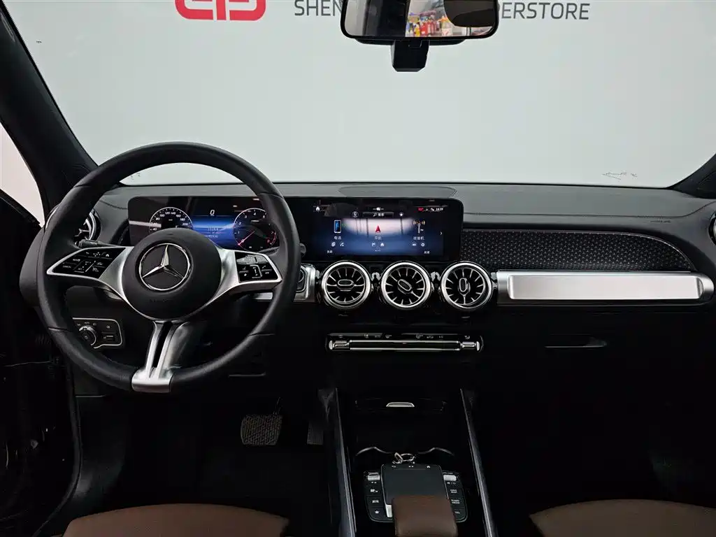 Mercedes-Benz GLB 2023 — фото 15
