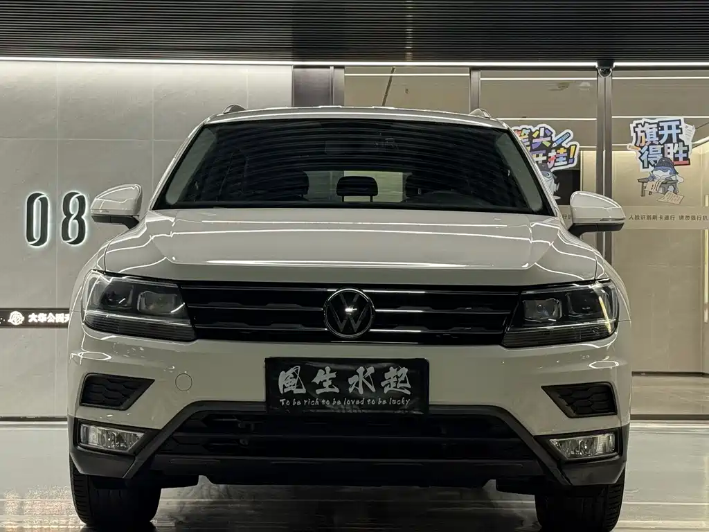 Volkswagen Tiguan L 2020 — фото 2