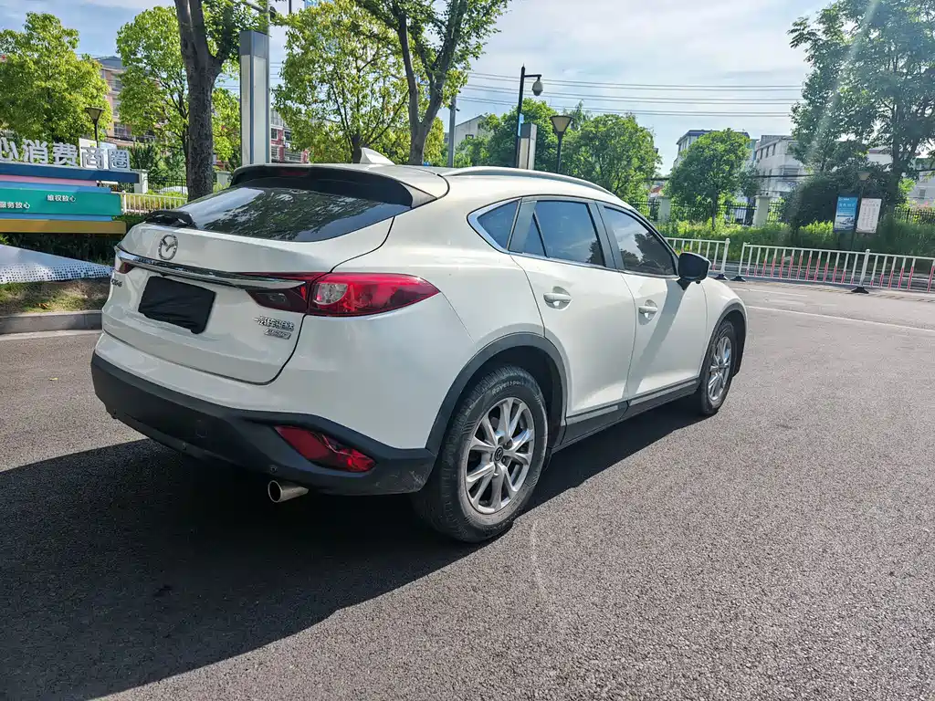 Mazda CX-4 2016 — фото 5