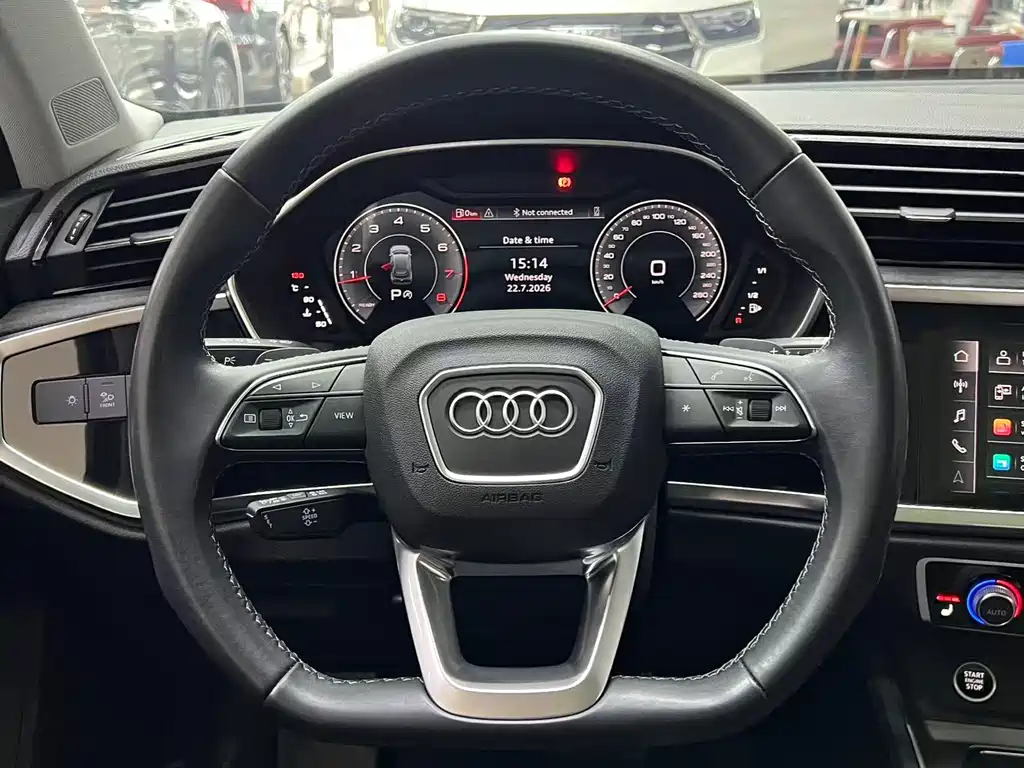Audi Q3 2022 — фото 10