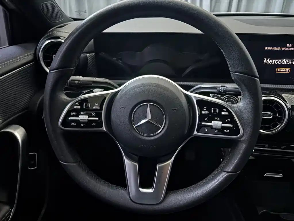 Mercedes-Benz A-Class 2022 — фото 12