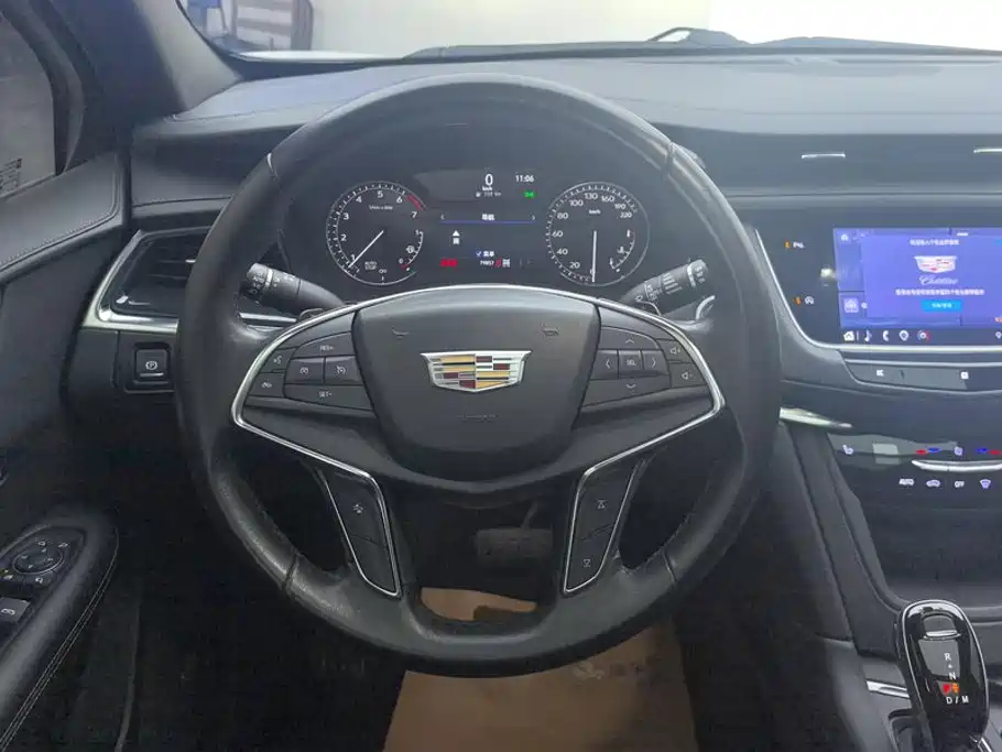 Cadillac XT5 2021 — фото 15