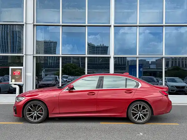 BMW 3 Series 2021