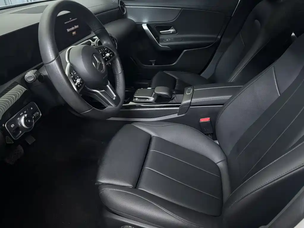 Mercedes-Benz A-Class 2022 — фото 8