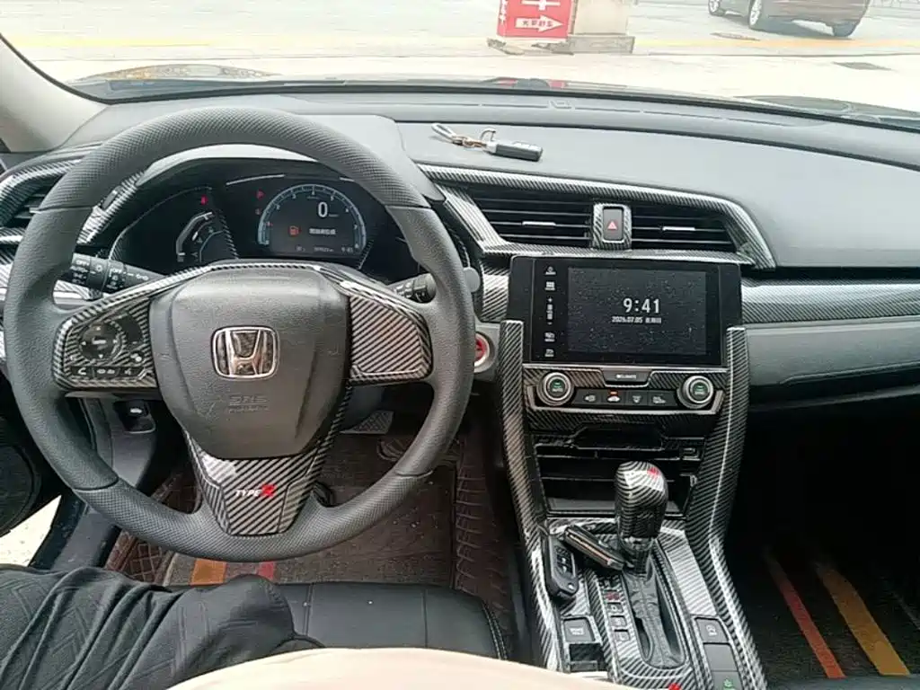 Honda Civic 2020 — фото 10