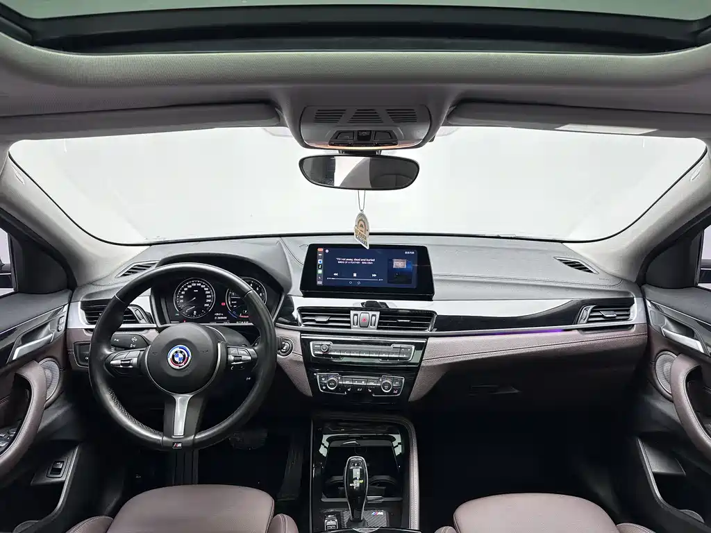 BMW X2 2022 — фото 13