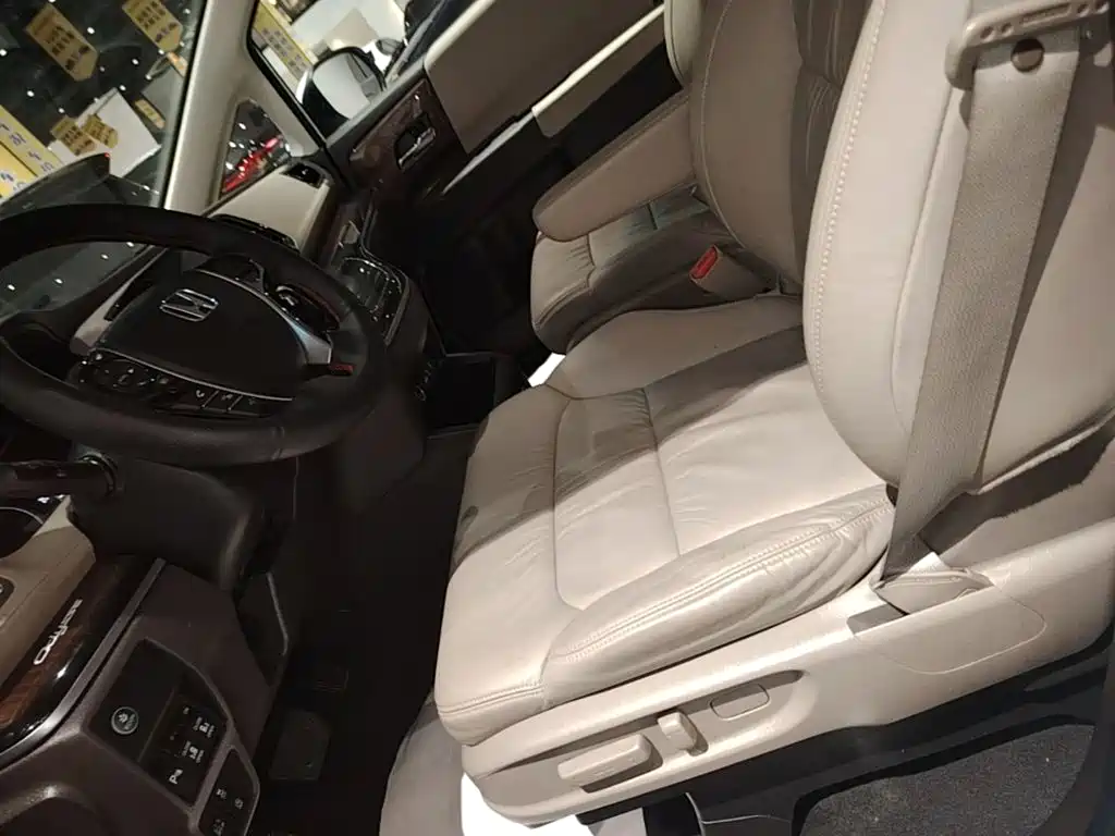 Honda Odyssey 2018 — фото 15