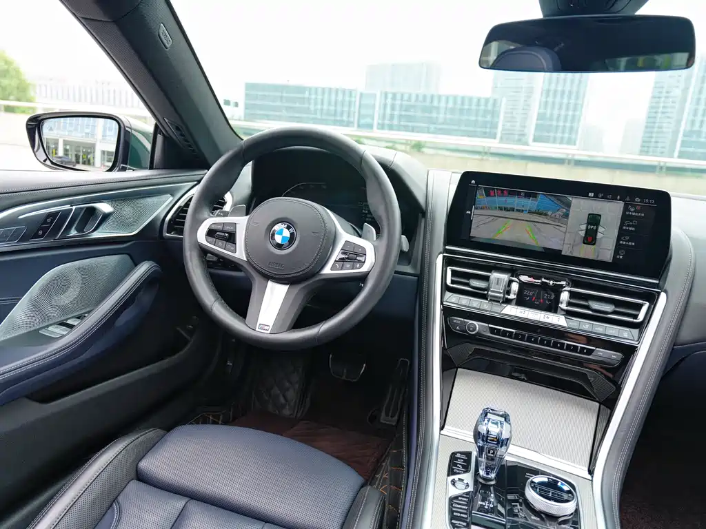 BMW 8 Series 2023 — фото 11