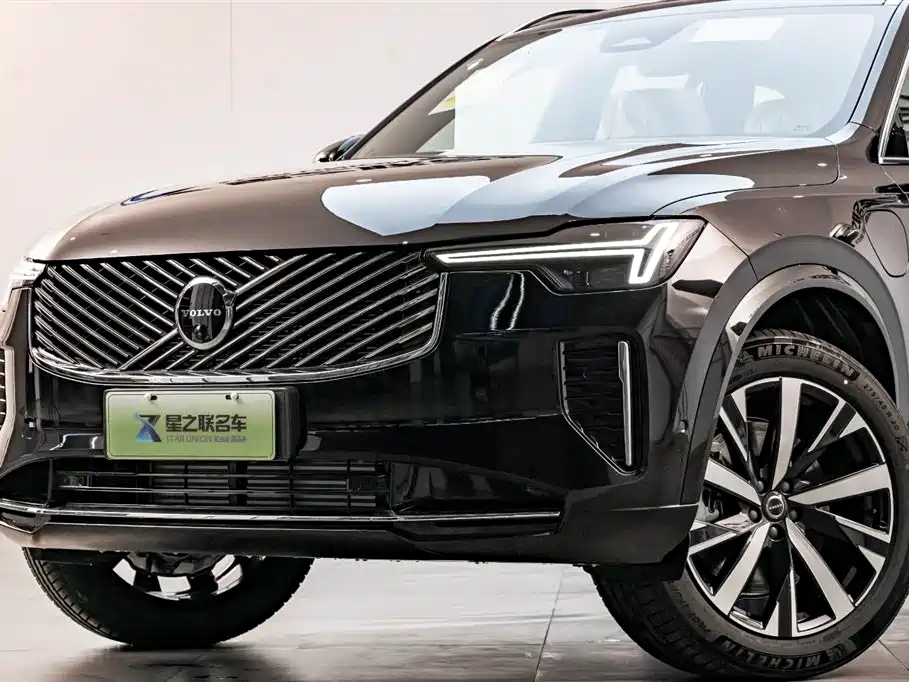 Volvo XC90 PHEV 2026 — фото 2