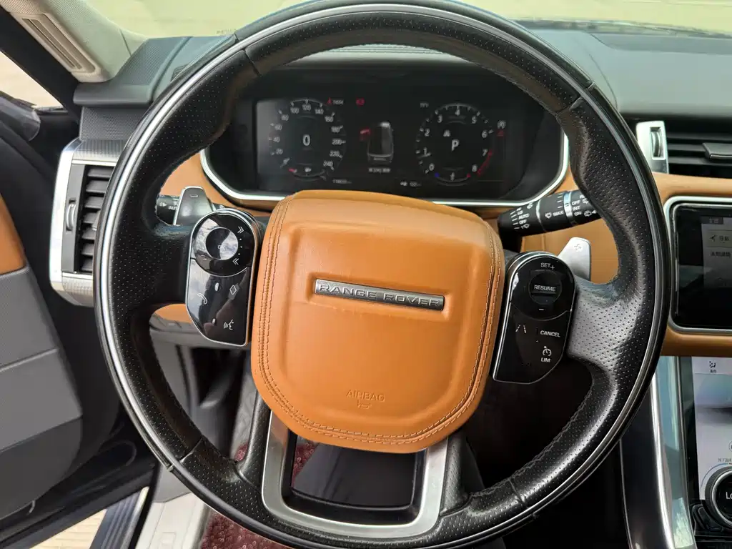 Land Rover Sport 2018 — фото 18