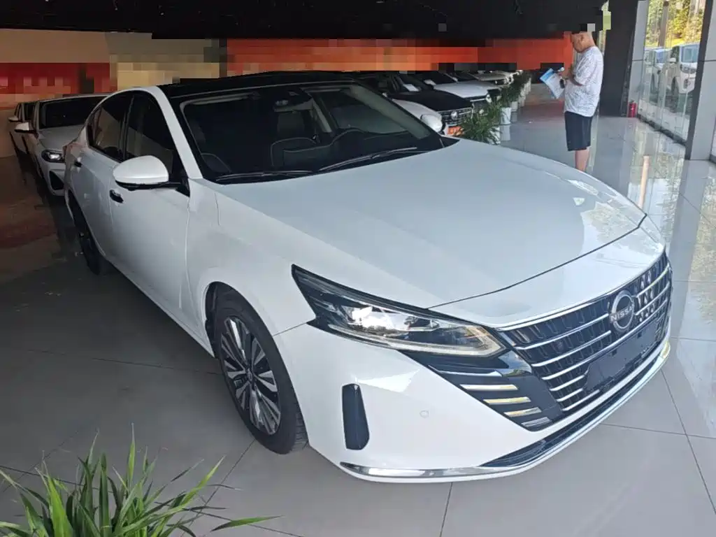 Nissan Teana 2023 — фото 4