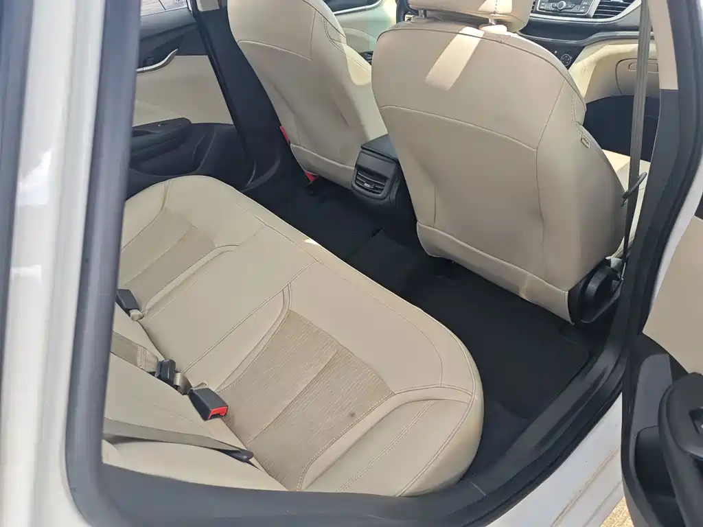 Buick Excelle GT 2017 — фото 11