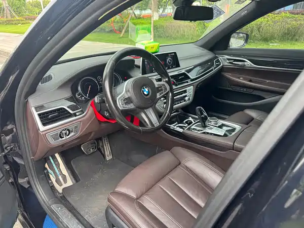 BMW 7 Series 2019