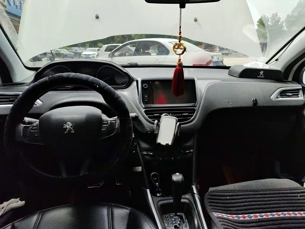 Peugeot 2008 2016
