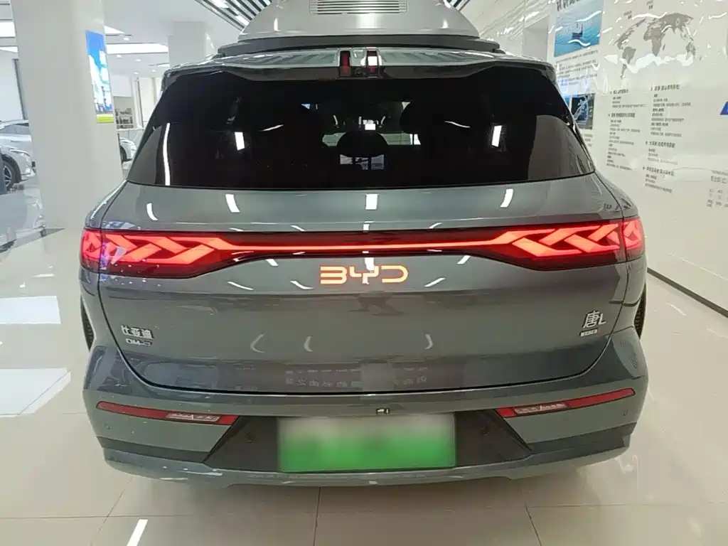 BYD Tang L 2025