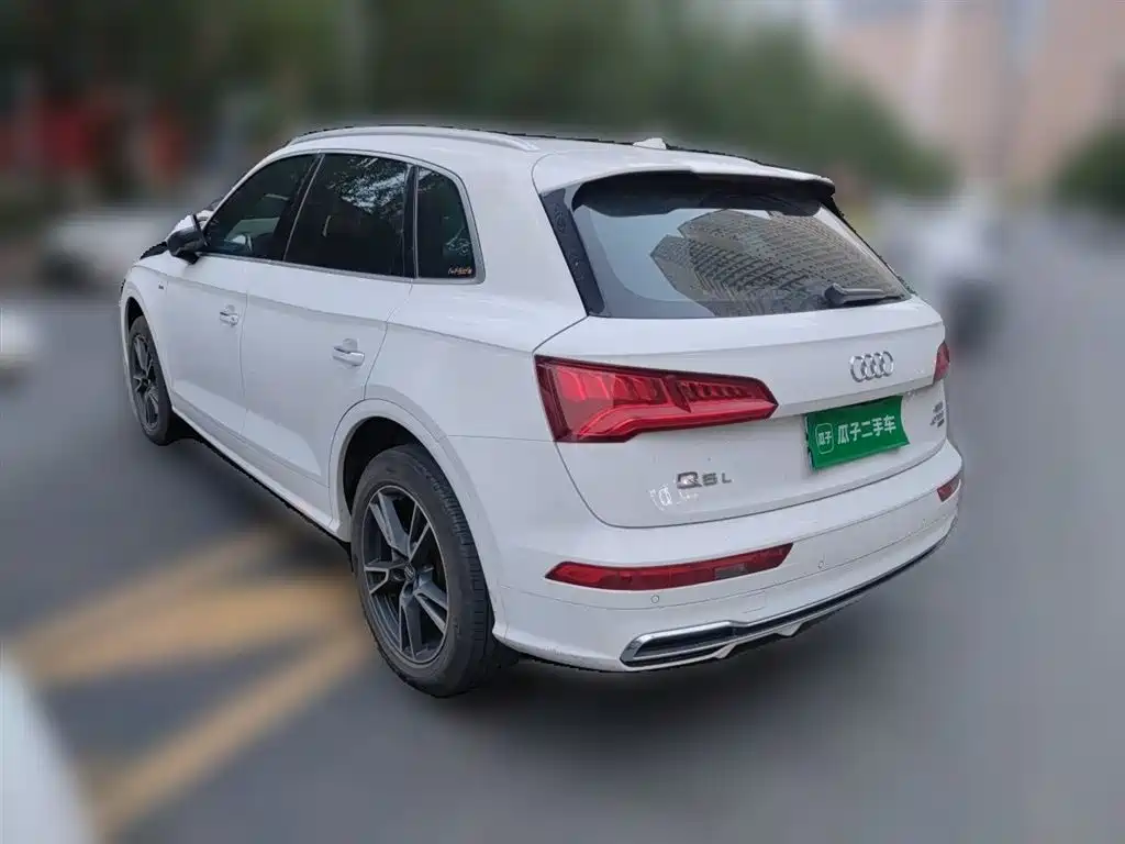 Audi Q5L 2019 — фото 4
