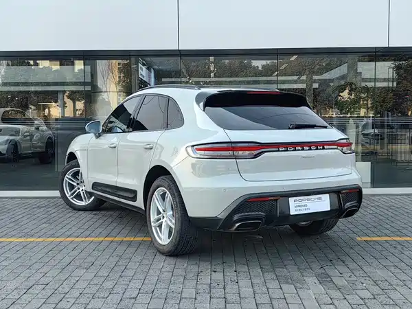Porsche Macan 2023