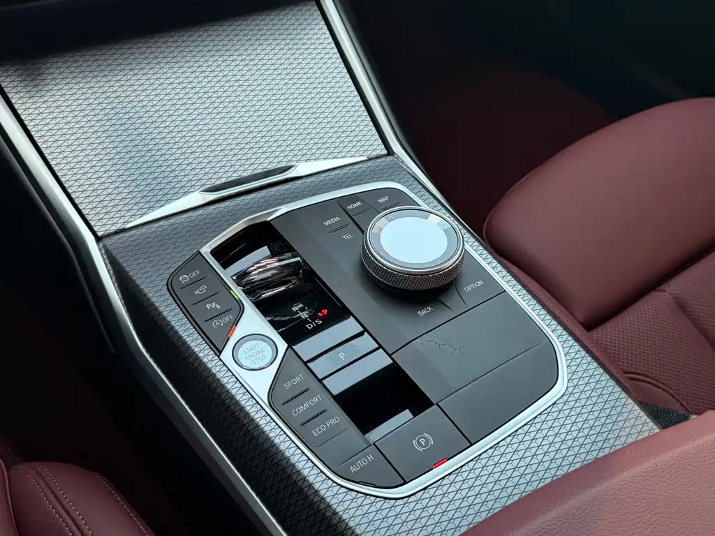BMW 4 Series 2025 — фото 12
