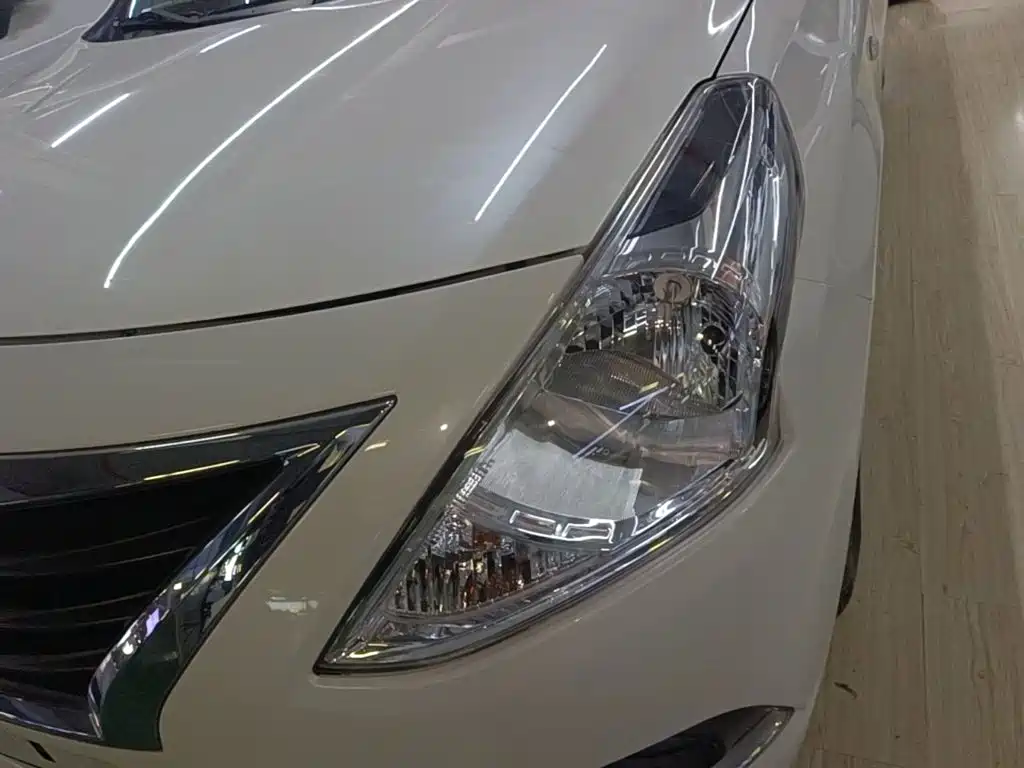 Nissan Sunny 2017 — фото 24
