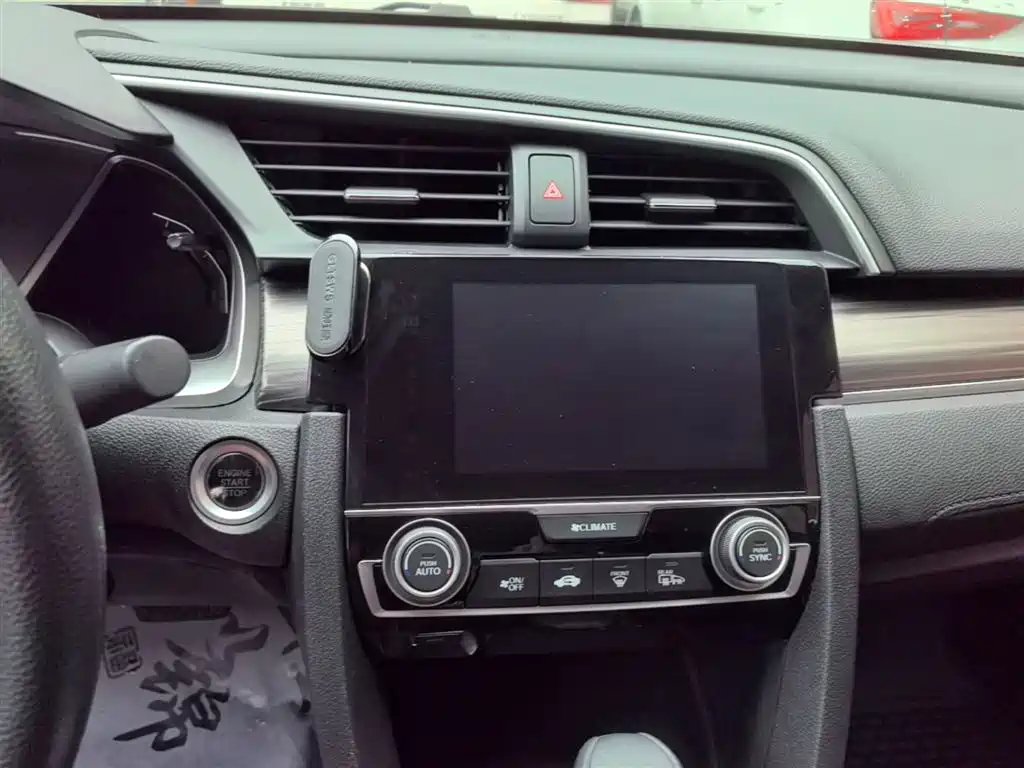 Honda Civic 2020 — фото 13