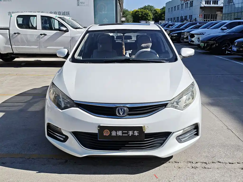 Changan Eado XT 2015 — фото 5