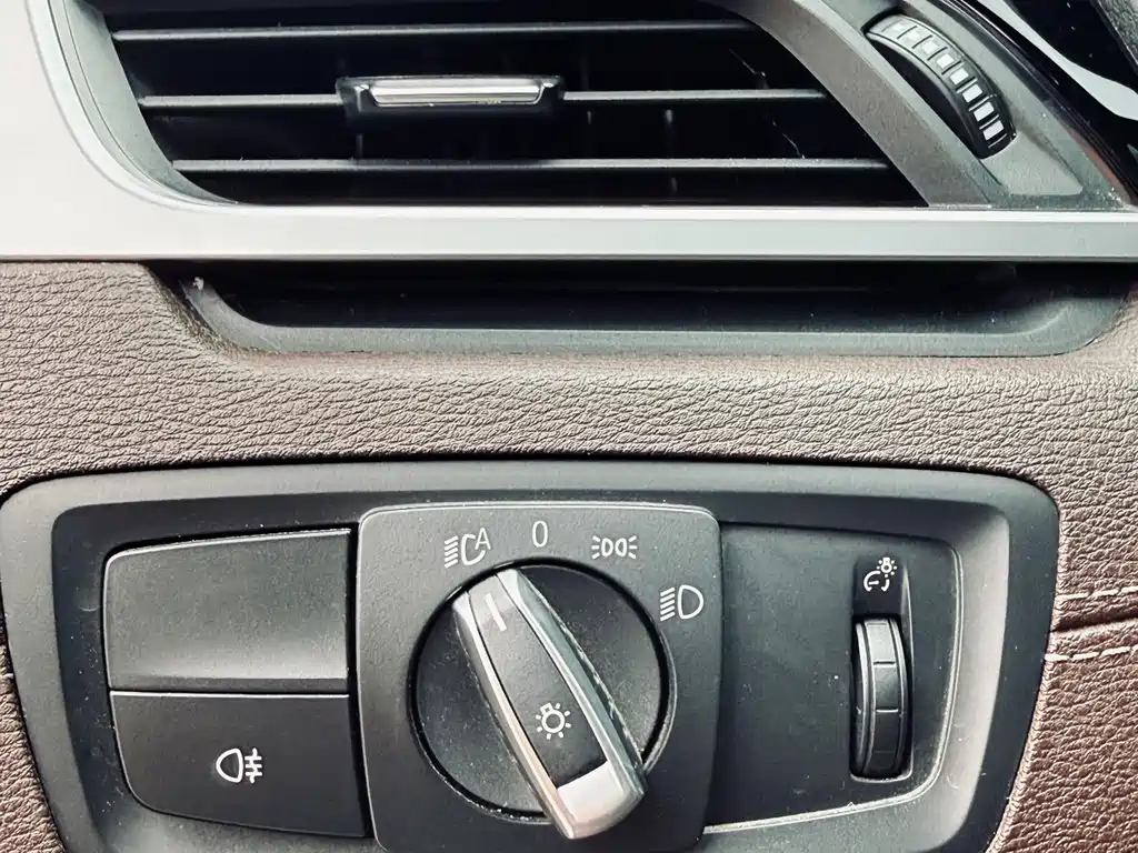 BMW X2 2021 — фото 17