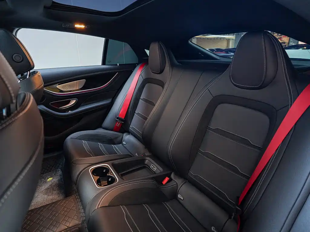 Mercedes-Benz AMG GT 2025 — фото 18