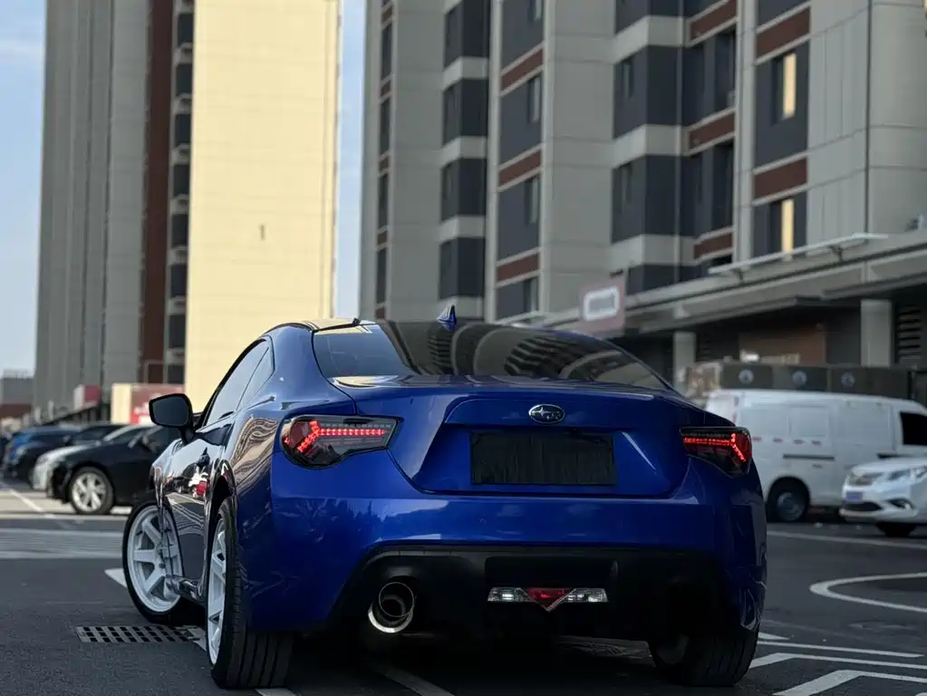 Subaru BRZ 2015 — фото 13