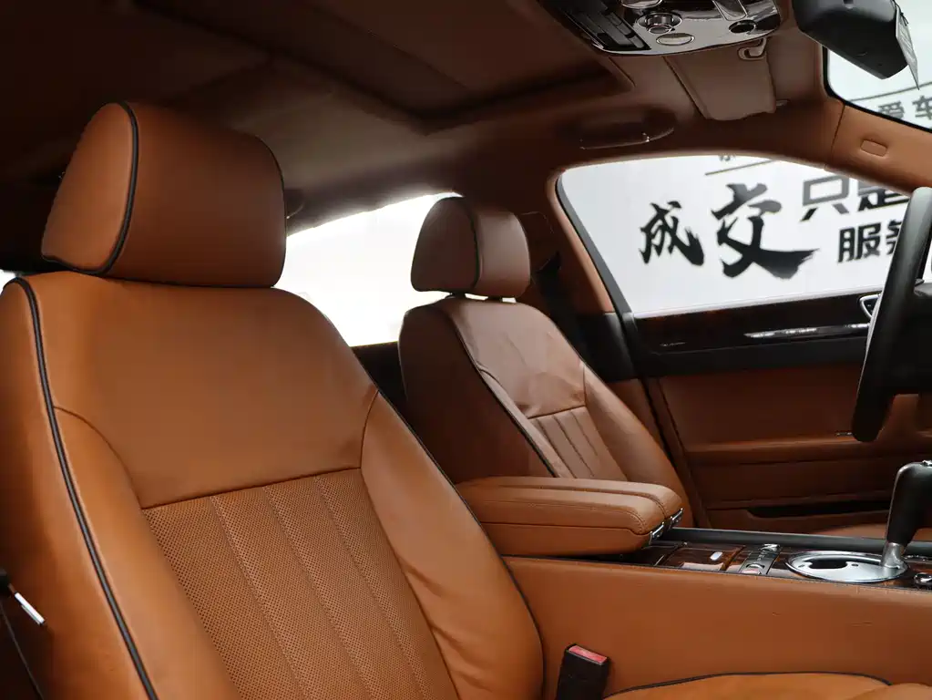 Bentley Flying Spur 2014 — фото 21