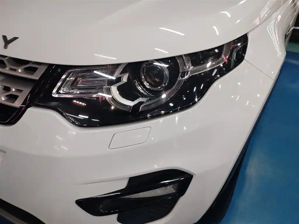 Land Rover Discovery Sport 2019 — фото 18