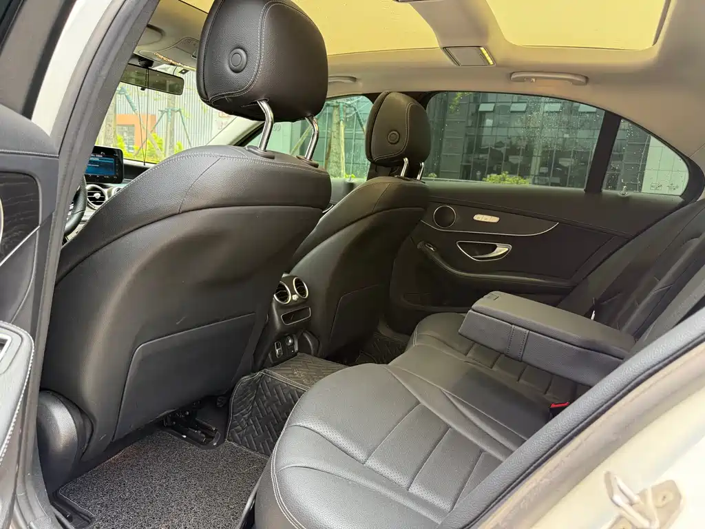 Mercedes-Benz C-Class 2021