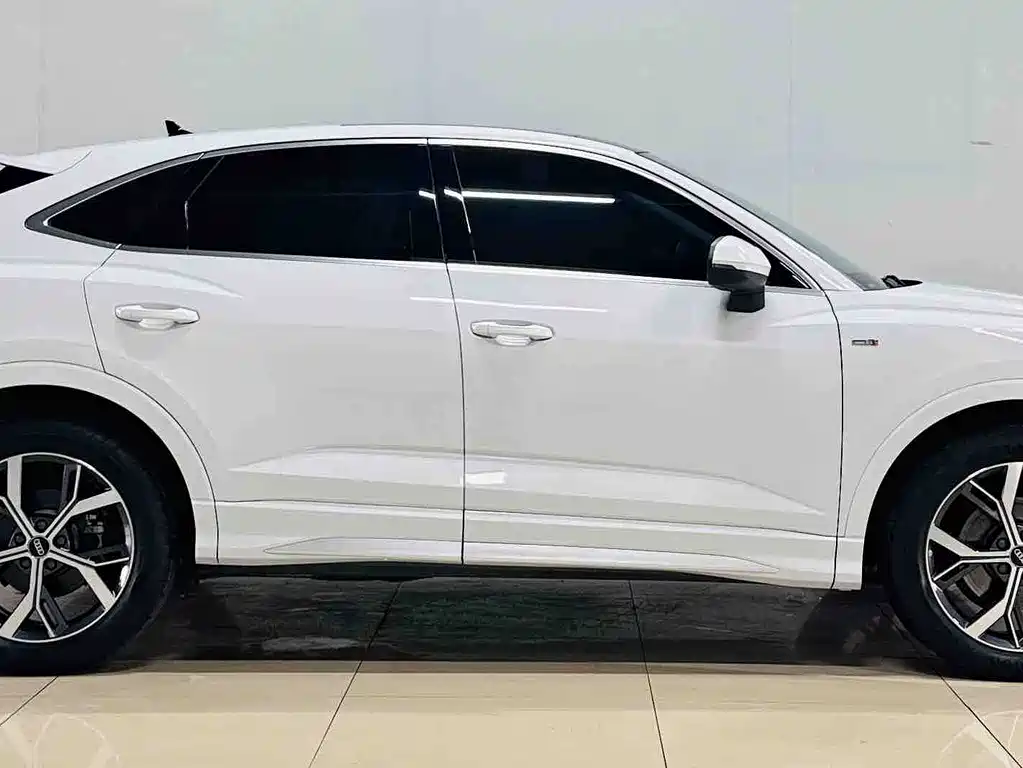 Audi Q3 Sportback 2021 — фото 4