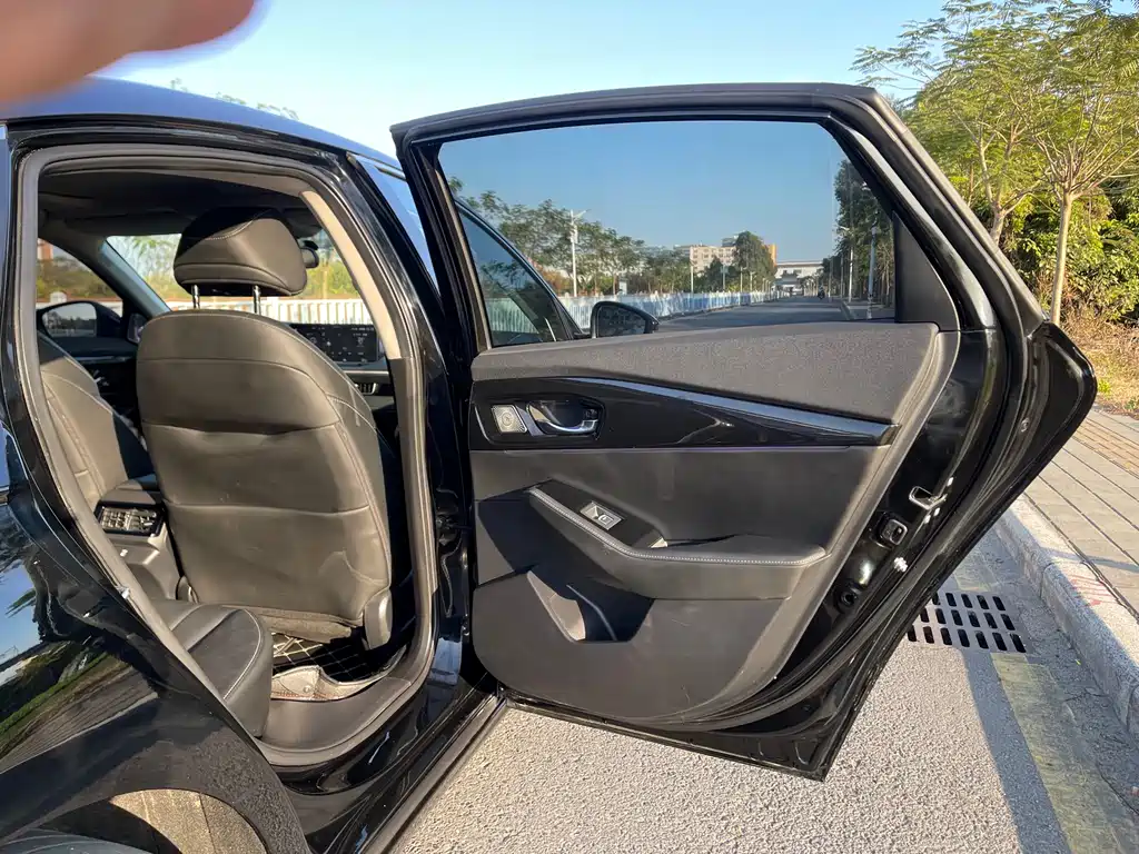 Honda Inspire 2025 — фото 16