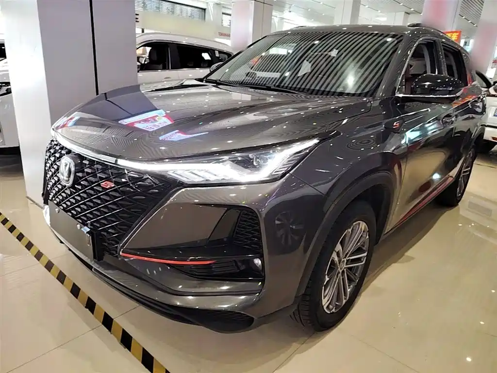 Changan CS75 PLUS 2021 — фото 1