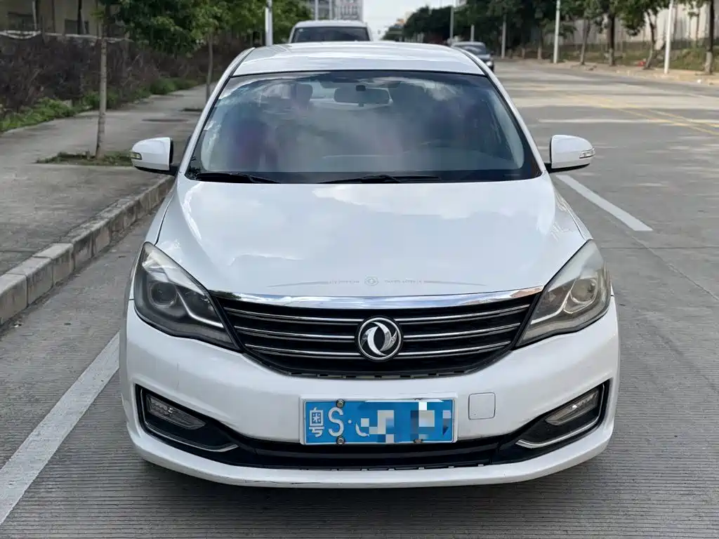 Dongfeng Fengshen A60 2016 — фото 5