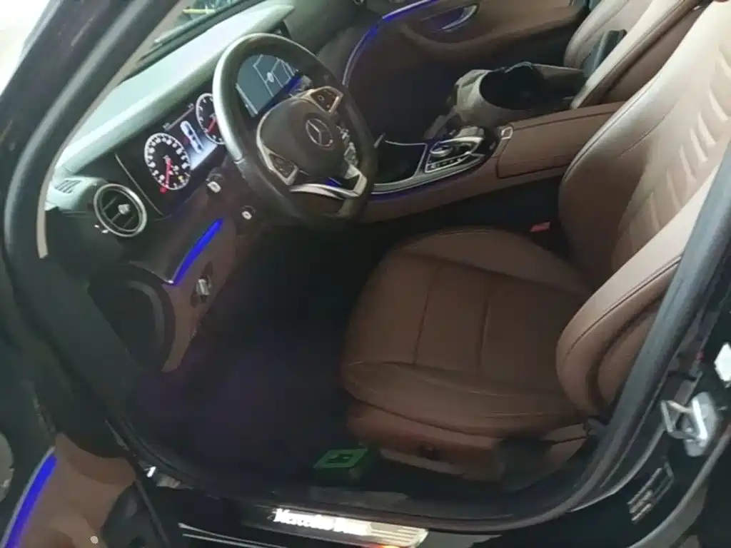 Mercedes-Benz E-Class 2016 — фото 15