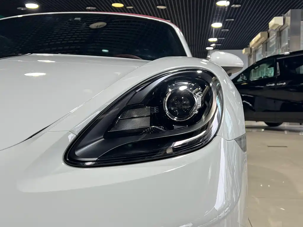 Porsche 718 2025 — фото 10