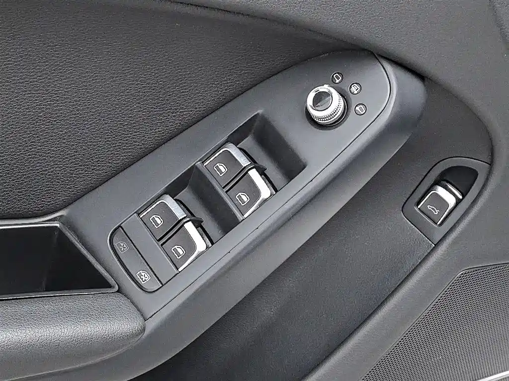 Audi A4L 2013 — фото 9