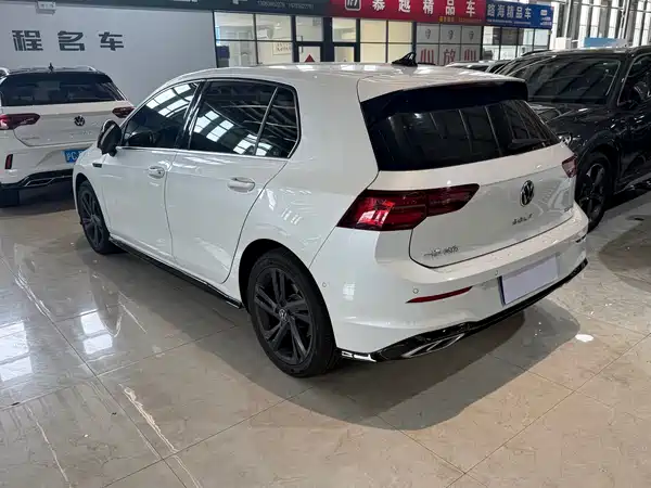Volkswagen Golf 2022